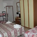 Santini 3*